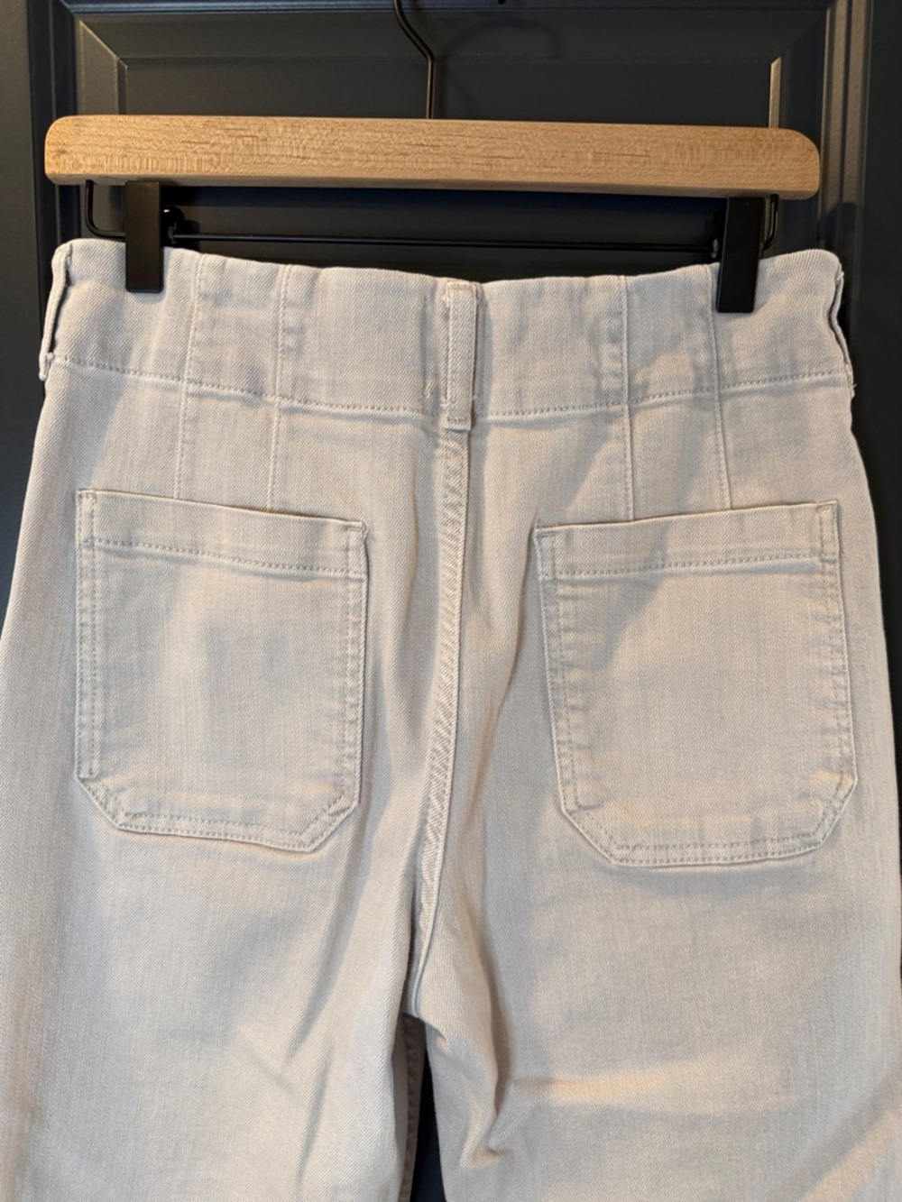 Maeve by Anthropologie Light Grey Wide-Leg Jeans with Front Patch Pockets - Picture 6 of 6